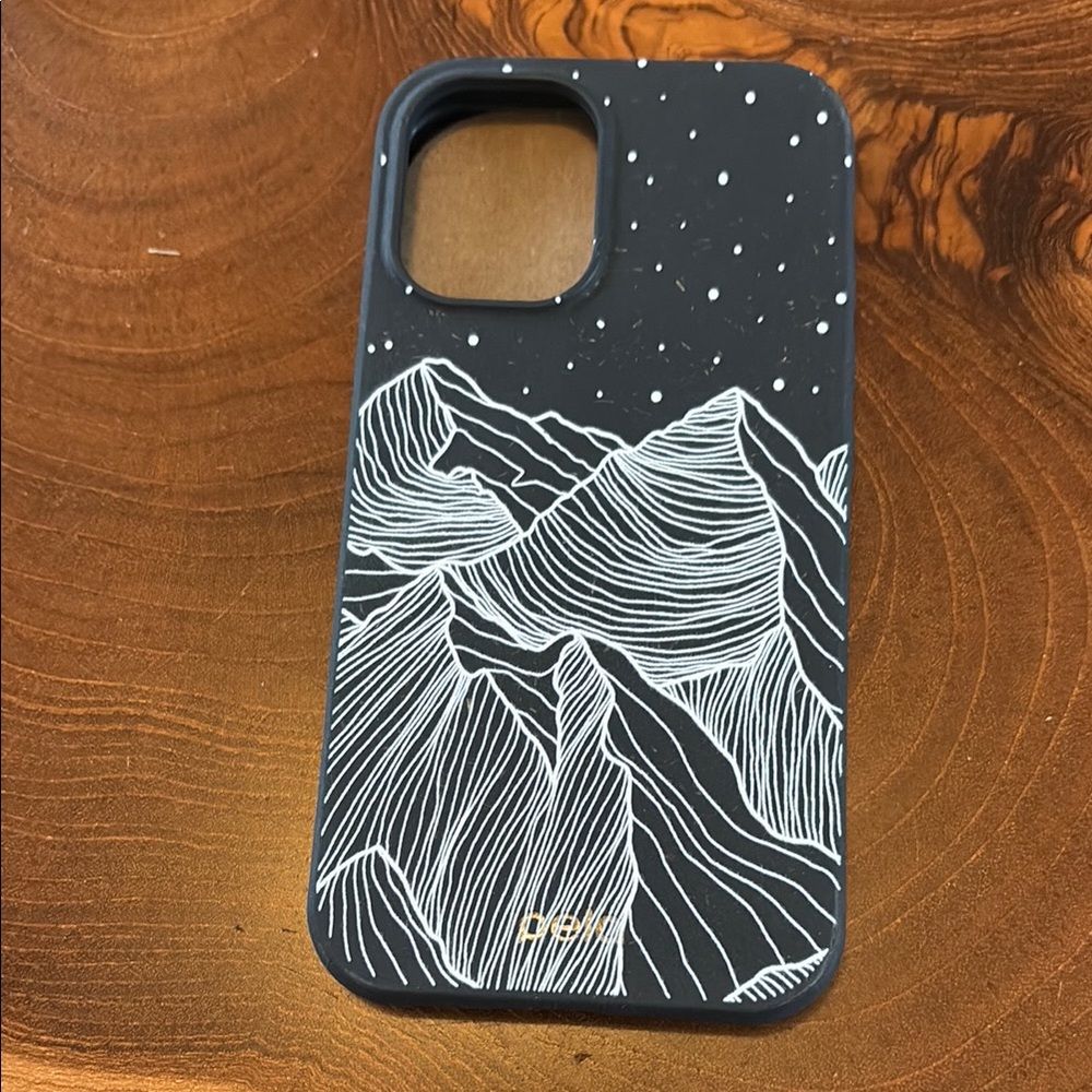 Pela Black Night Panorama Mountain Design iPhone 16 Case